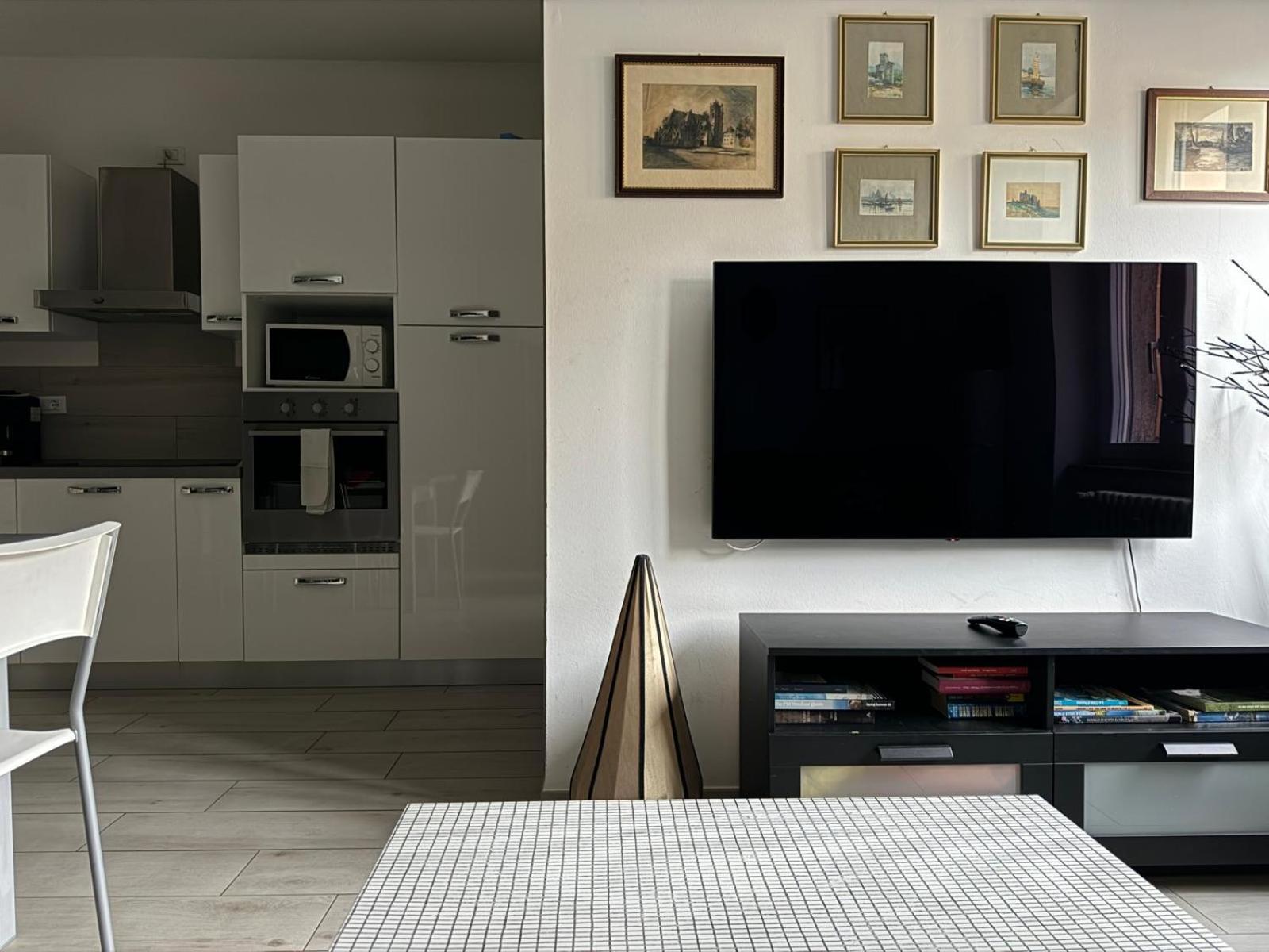 The Lighthouse - Central Apartment אאוסטה מראה חיצוני תמונה